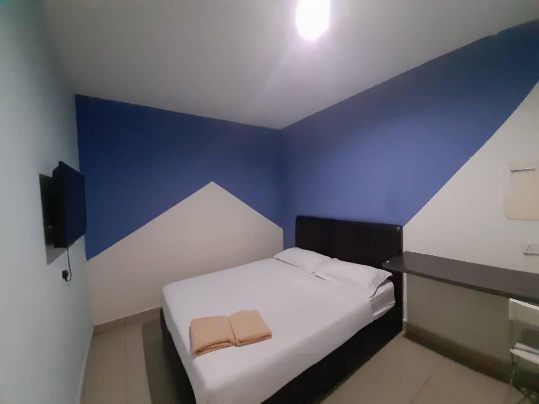 Hotel Zamburger Kota Damansara Buitenkant foto